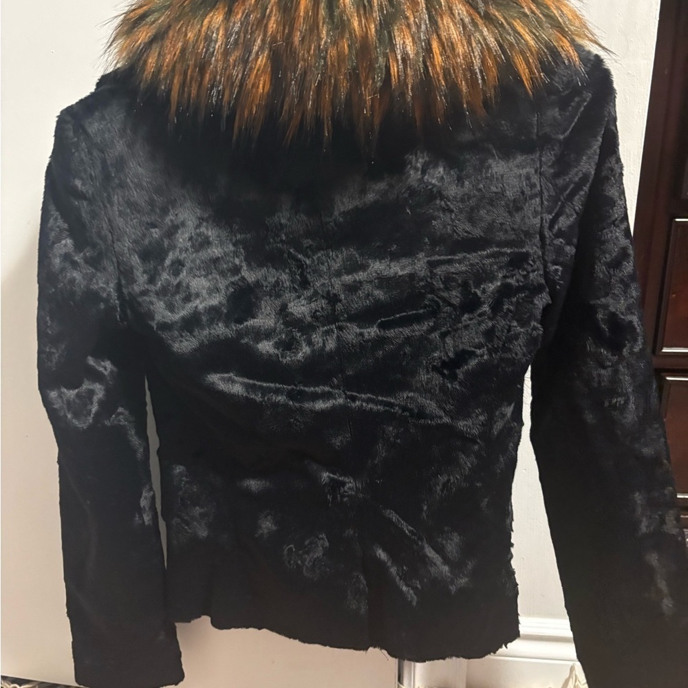 Club Monaco Black Teddy Jacket with Faux Fur Trim - Picture 3 of 8